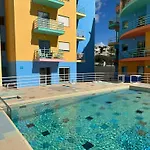 Marina De T1 Até 2 Pax Ou T2 Até 6 Pax Com Piscina E Vista Marina