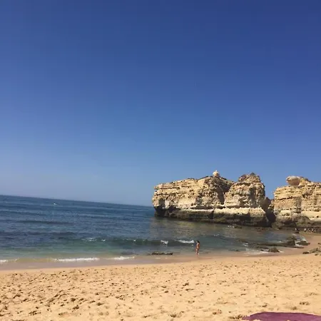 Marina De T1 Ate 2 Pax Ou T2 Ate 6 Pax Com Piscina E Vista Marina Apartment