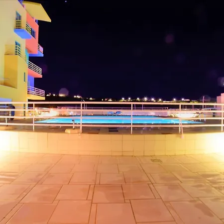 Marina De T1 Ate 2 Pax Ou T2 Ate 6 Pax Com Piscina E Vista Marina